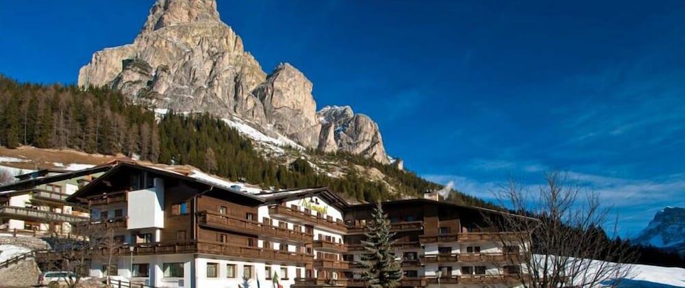 Hotel Miramonti Corvara المظهر الخارجي الصورة