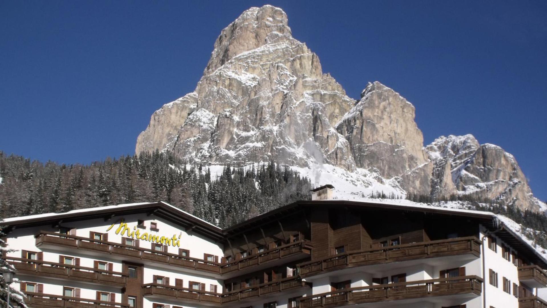 Hotel Miramonti Corvara المظهر الخارجي الصورة